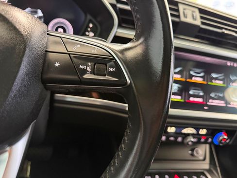 Used 2020 Audi Q3 2.0T Prestige AWD/4WD image 31