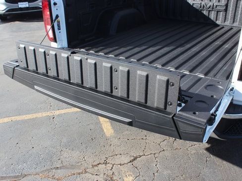 New 2026 GMC Sierra 1500 SLE w/ Preferred Package image 54