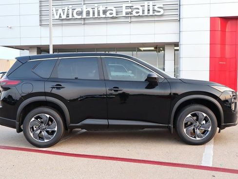 New 2026 Nissan Rogue SV image 5