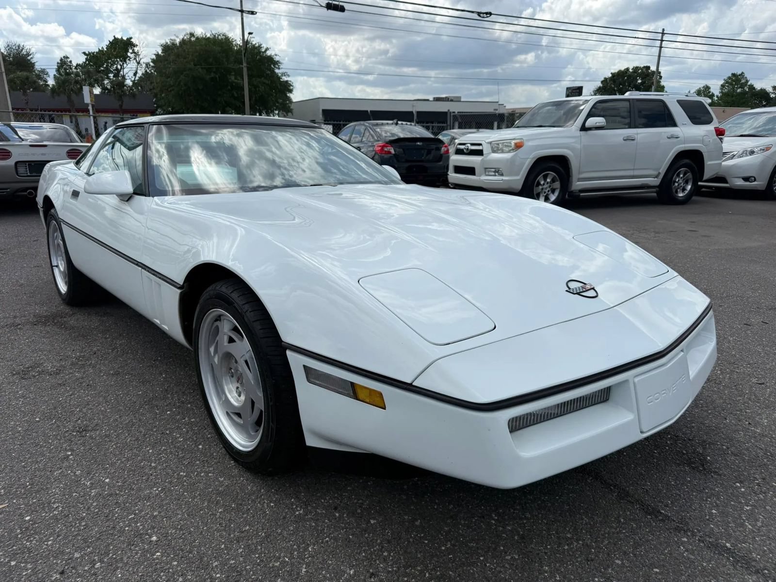 Used 1990 Chevrolet Corvette Coupe RWD image 3
