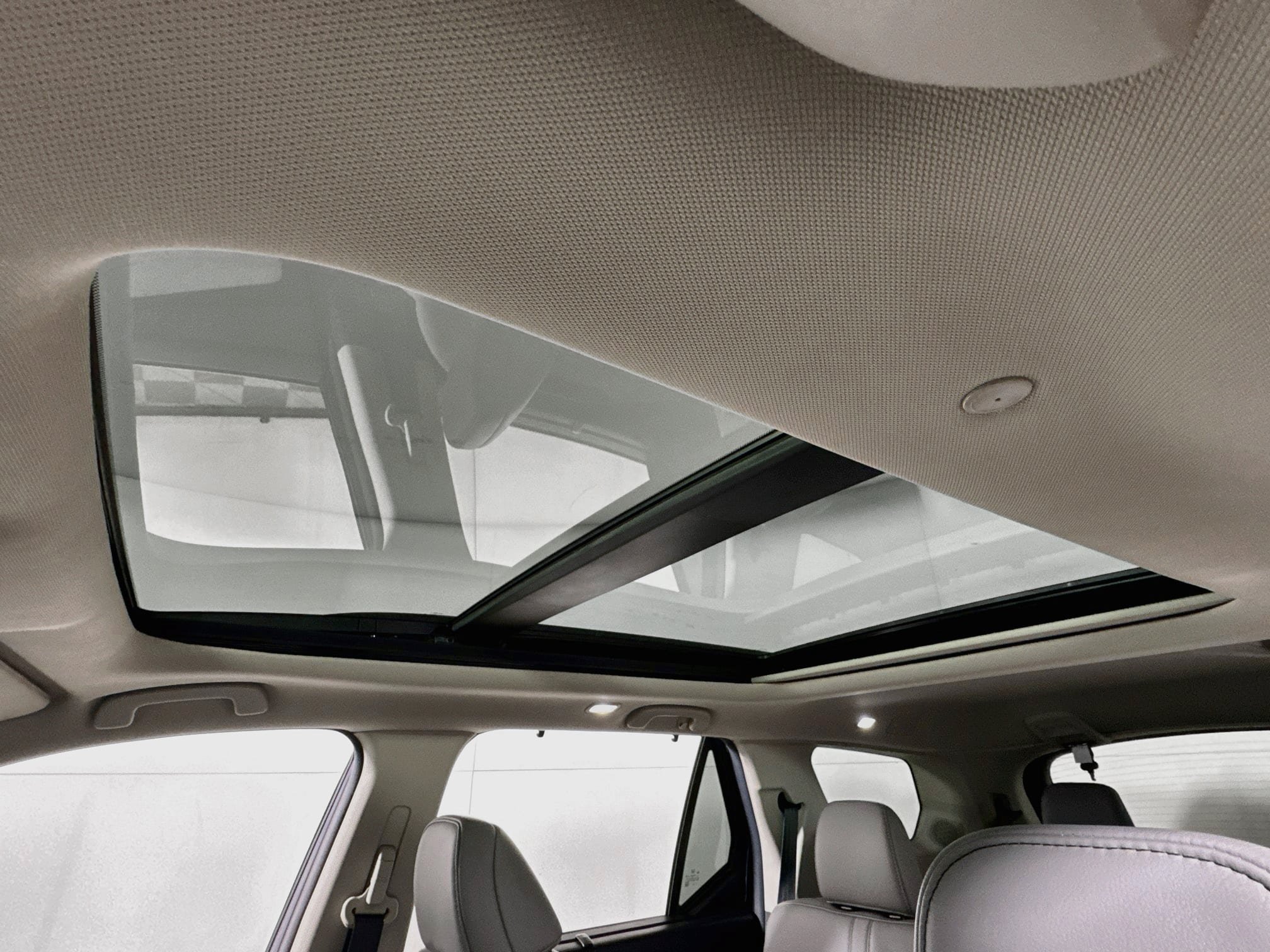 Used 2025 Honda Pilot Touring image 5