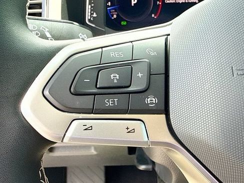 Used 2023 Volkswagen Atlas SE FWD image 39