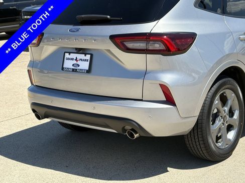 Used 2024 Ford Escape ST-Line w/ Tech Pack #1 FWD image 8