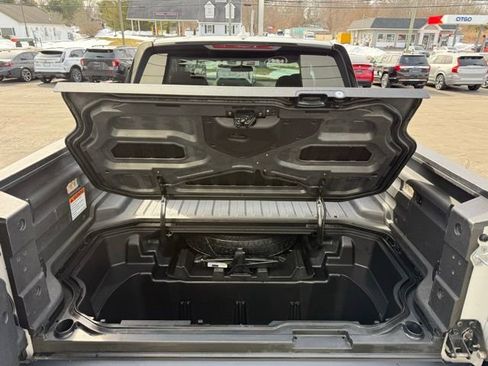 Used 2025 Honda Ridgeline Sport image 13