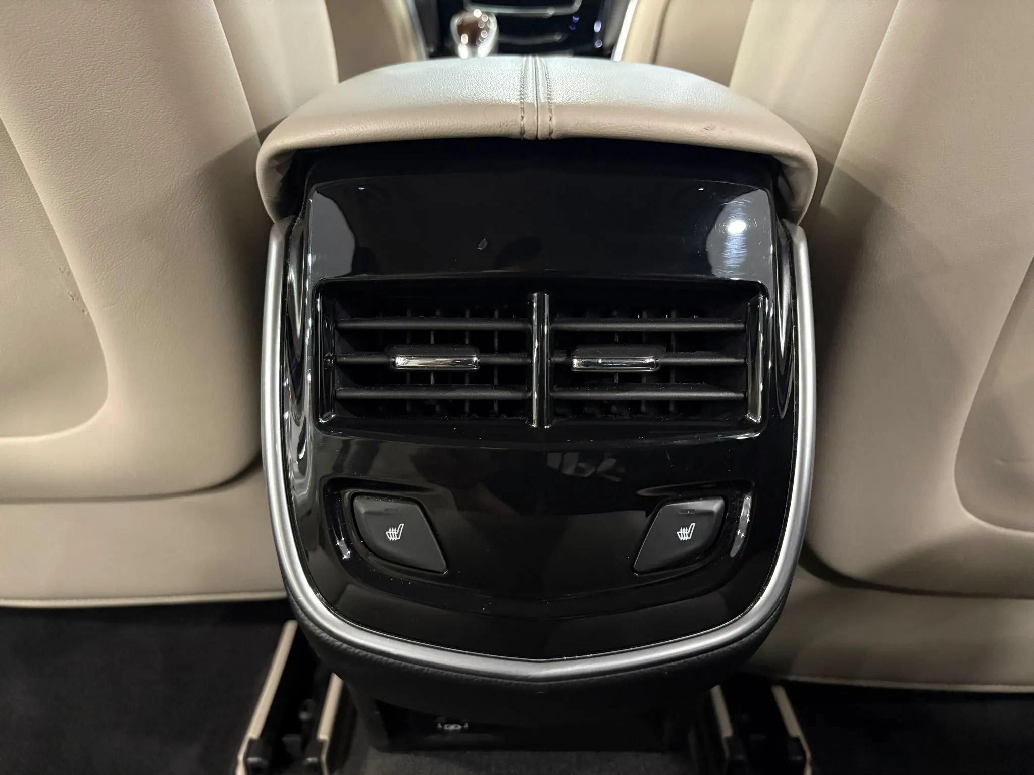 Used 2018 Cadillac XTS Luxury w/ Driver Awareness Package FWD image 22