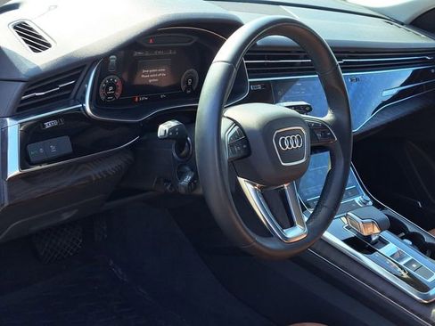 Used 2022 Audi Q8 Premium Plus image 8