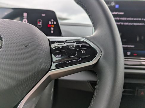 New 2026 Volkswagen ID.4 Pro S image 28