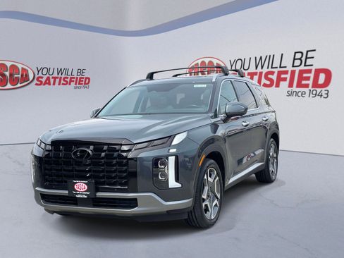 Used 2023 Hyundai Palisade SEL AWD/4WD image 3