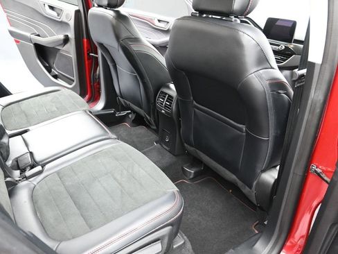 Used 2022 Ford Escape SEL w/ SEL Stealth AWD Package image 36