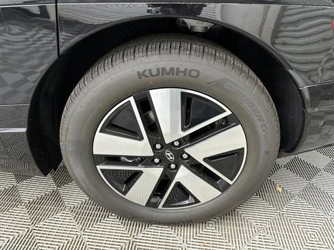 New 2026 Hyundai Ioniq 9 SEL image 21