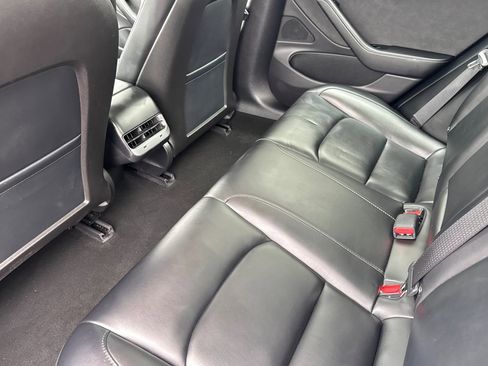 Used 2018 Tesla Model 3 Mid Range image 27