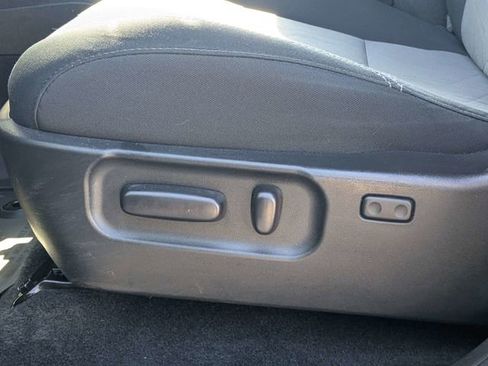 Used 2022 Toyota Tacoma TRD Off-Road w/ Technology Package RWD image 18