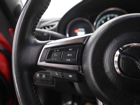 Used 2019 MAZDA MX-5 Miata Grand Touring RWD image 21