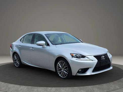 Used 2015 Lexus IS 250 AWD w/ Luxury Package image 8