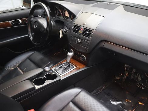 Used 2010 Mercedes-Benz C 300 4MATIC Sedan image 10