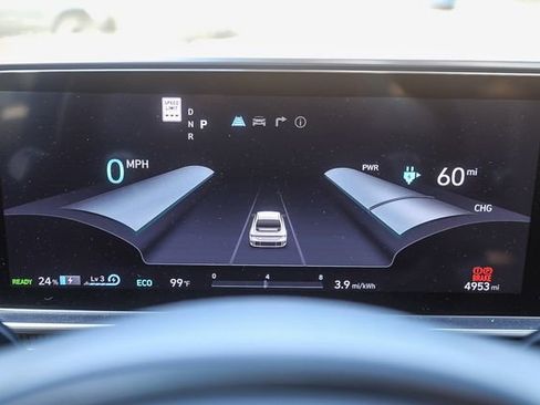 Used 2025 Hyundai Ioniq 6 SEL image 16