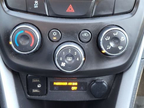 Used 2022 Chevrolet Trax LS w/ Tint and Cruise Package AWD/4WD image 13