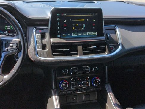 Used 2022 Chevrolet Tahoe RST w/ Sport Performance Package AWD/4WD image 18