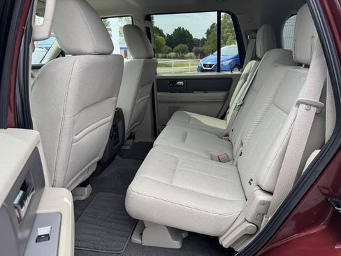 Used 2010 Ford Expedition XLT RWD image 18