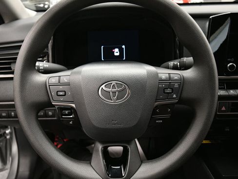 Certified 2025 Toyota Camry LE image 9