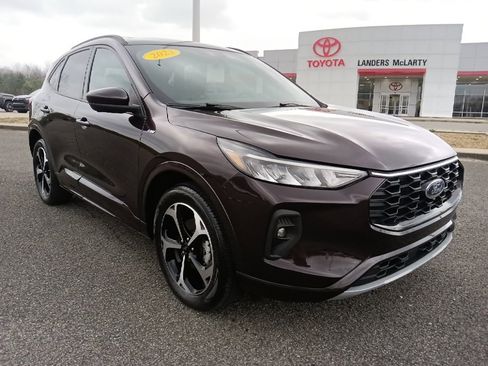 Used 2023 Ford Escape ST-Line Select w/ Tech Pack #2 image 1