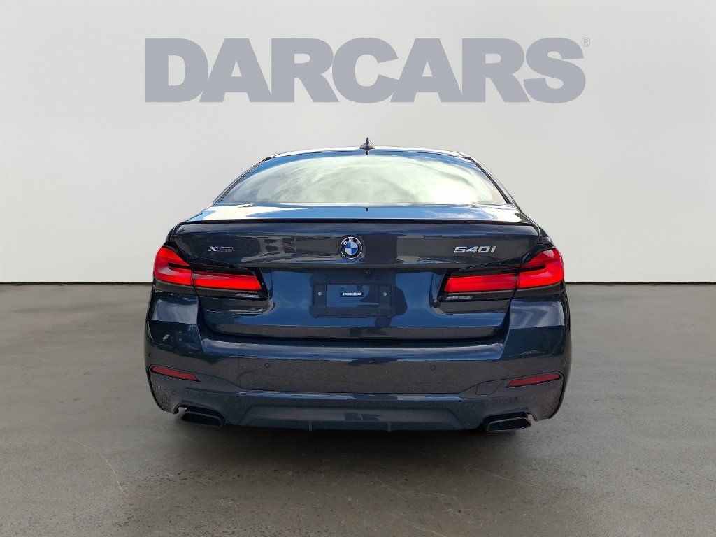 Used 2023 BMW 540i xDrive w/ M Sport Package AWD/4WD image 6