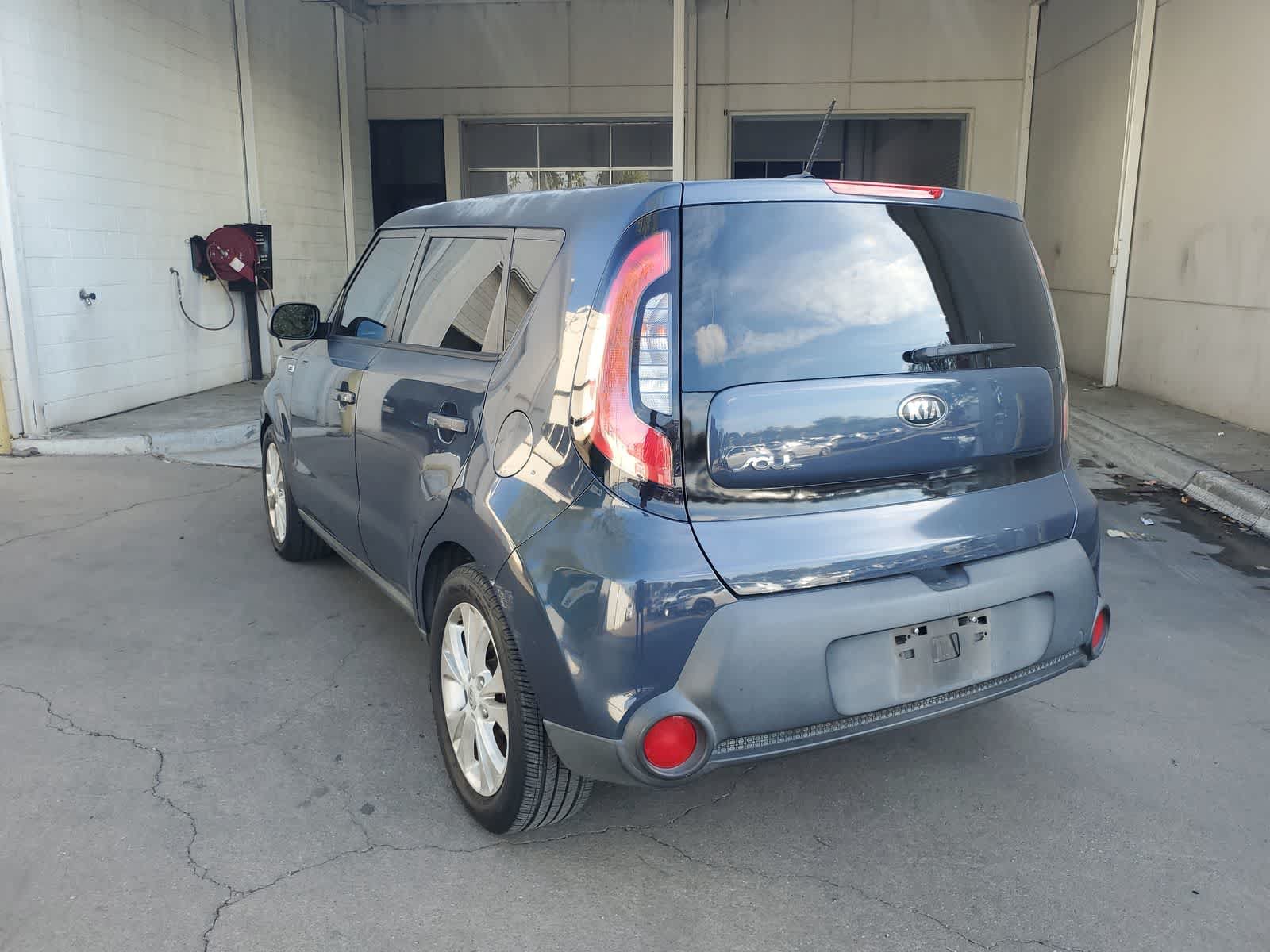 Used 2015 Kia Soul + FWD image 4