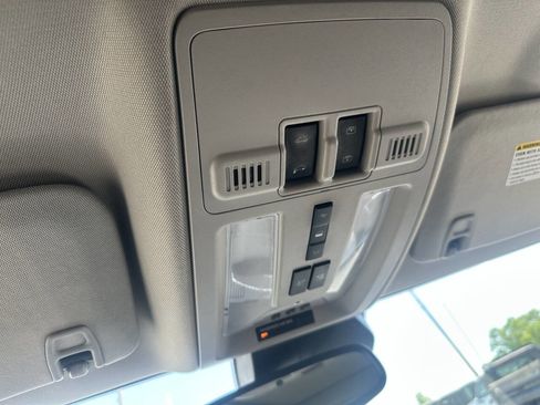 Used 2014 Cadillac SRX Luxury w/ Driver Awareness Package FWD image 17