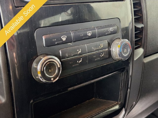 Used 2014 Nissan Titan SV AWD/4WD image 15