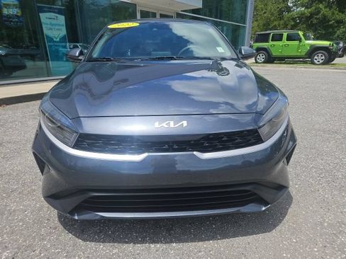 Used 2022 Kia Forte LXS FWD image 9