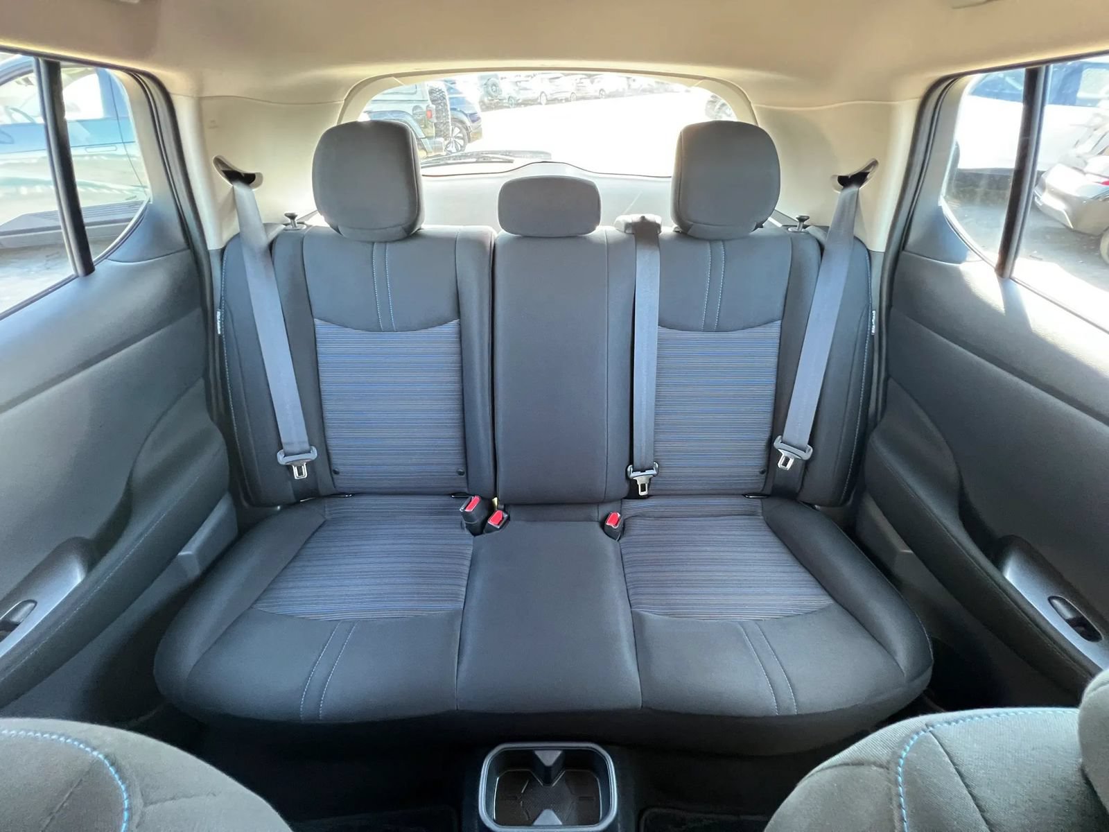 Used 2025 Nissan Leaf S FWD image 24