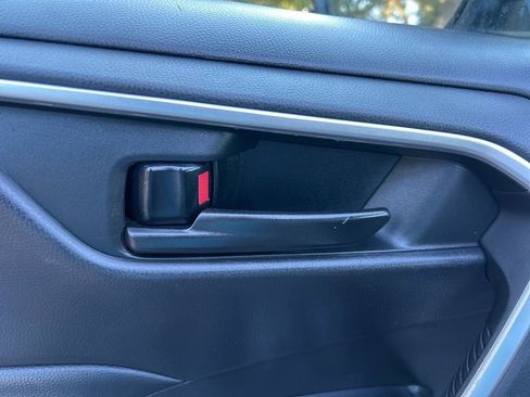 Used 2023 Toyota RAV4 LE image 11