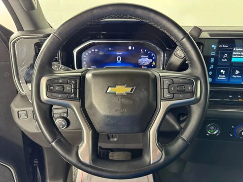 Used 2023 Chevrolet Silverado 1500 LT image 13