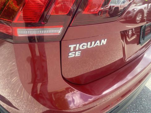 Used 2019 Volkswagen Tiguan SE w/ 3rd Row Seat Package AWD/4WD image 10