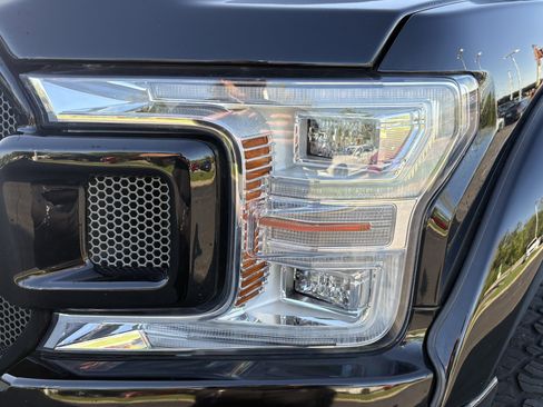 Used 2019 Ford F150 Lariat w/ Equipment Group 502A Luxury image 6