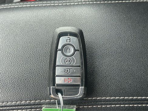 Used 2024 Ford Escape Active AWD/4WD image 42