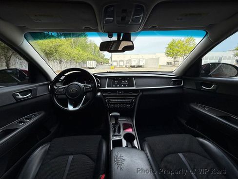 Used 2019 Kia Optima S w/ S Panoramic Sunroof Package image 17