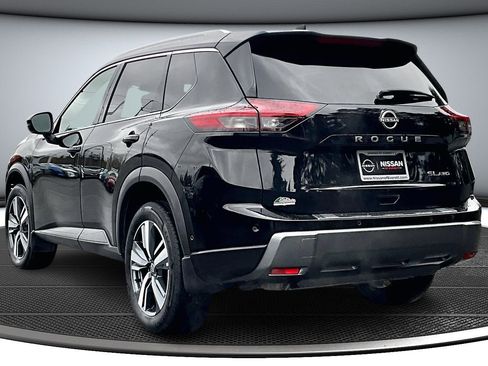 Used 2024 Nissan Rogue SL image 4