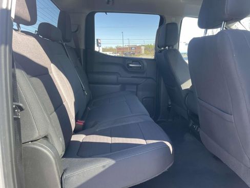 Used 2022 Chevrolet Silverado 1500 LT image 17