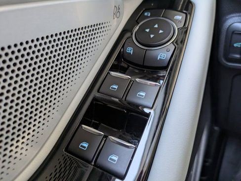 Certified 2025 Ford Explorer Platinum w/ LUX Leather Package image 25