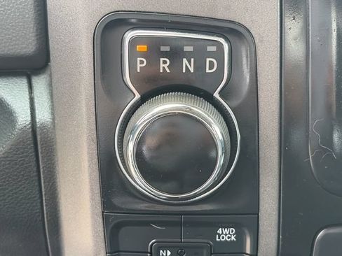 Used 2018 RAM 1500 Express w/ Express Value Package AWD/4WD image 33