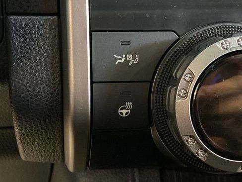 Certified 2025 Toyota 4Runner Limited AWD/4WD image 39