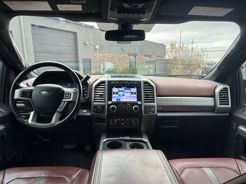 Used 2019 Ford F250 Platinum w/ Platinum Ultimate Package image 10