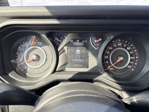 Used 2024 Jeep Wrangler Unlimited Sport AWD/4WD image 26