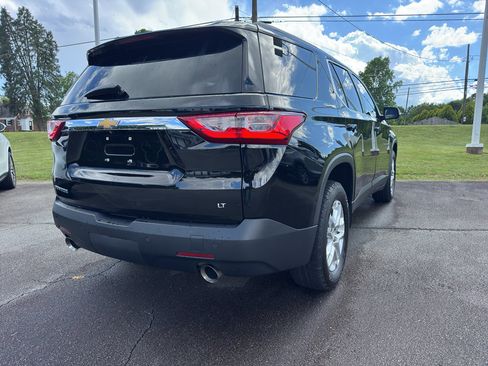 Used 2021 Chevrolet Traverse LT FWD image 4