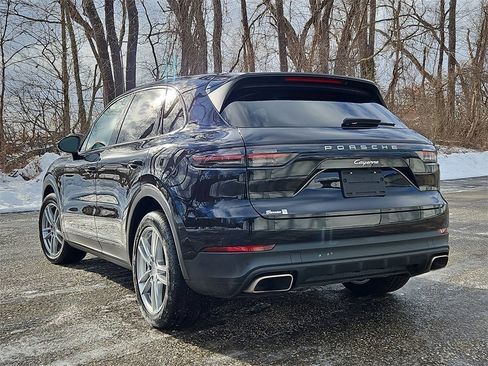 Certified 2022 Porsche Cayenne image 3