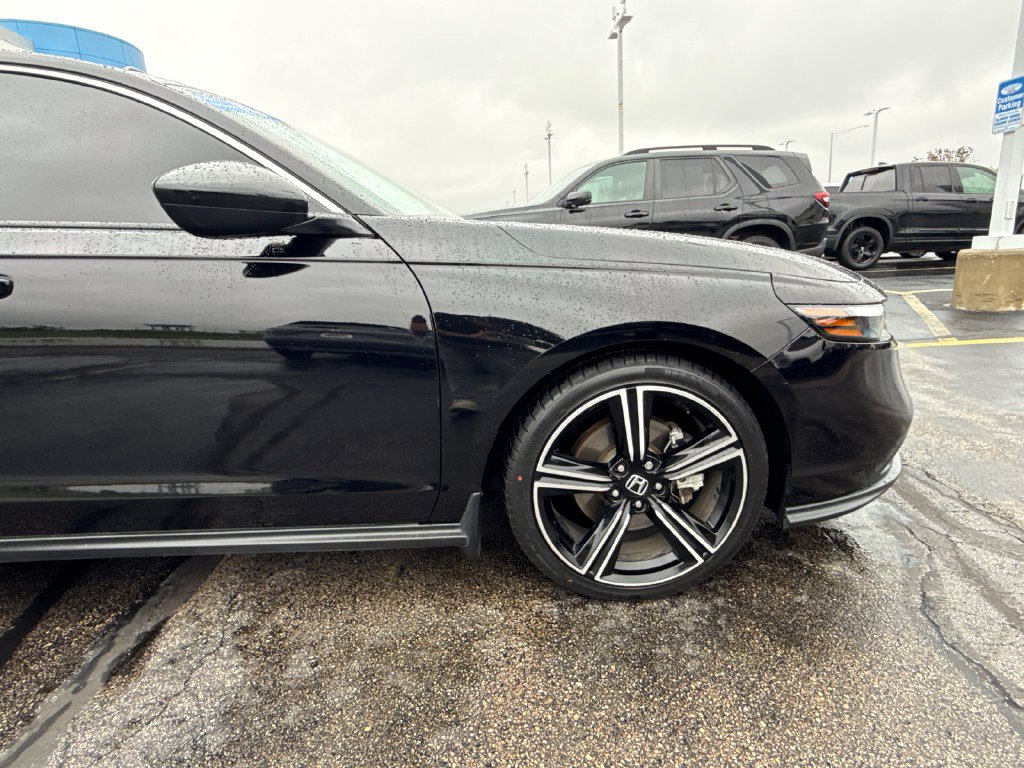 Used 2024 Honda Accord Sport image 15