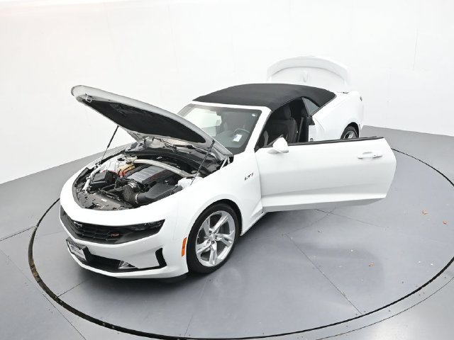 Used 2023 Chevrolet Camaro LT RWD image 44