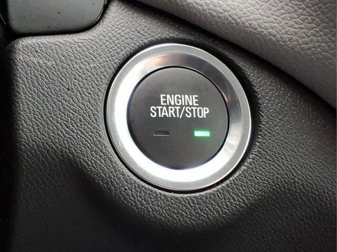 Used 2024 Chevrolet Equinox LS w/ LS Convenience Package image 23