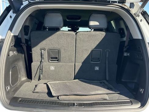 Used 2022 Jeep Grand Cherokee L Limited w/ Luxury Tech Group II image 22